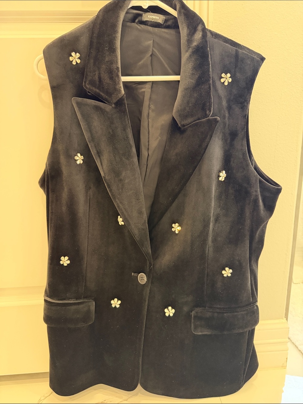 Women’s Black Velvet Embellished Vest Jacket